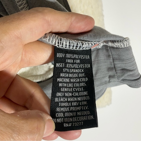 FILA Sport Tru-Dry & Tru-Warm Faux Fur Outer Front Pockets Zip Front Jacket XS - Picture 14 of 15